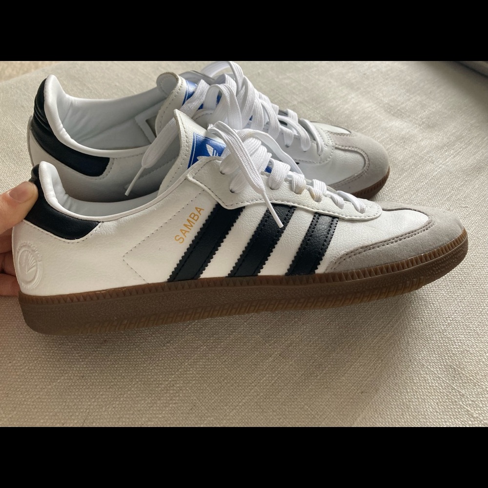 Adidas Samba size 8 mens/Women 9